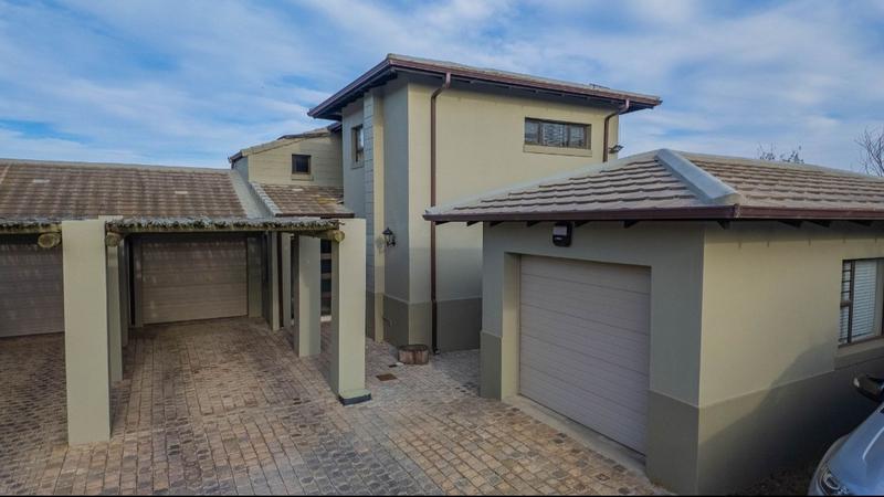 4 Bedroom Property for Sale in Hartenbos Landgoed Western Cape